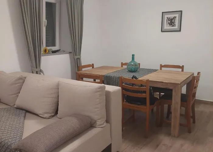 Dom wakacyjny Kuca Lucija